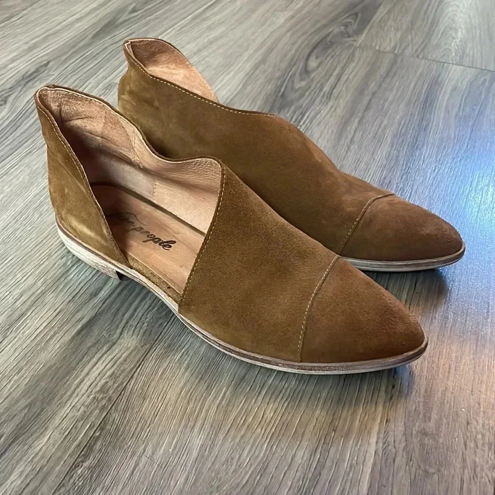 Free People Brown Suede Flats size 39